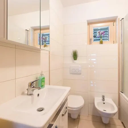 Holiday Holiday home Punat