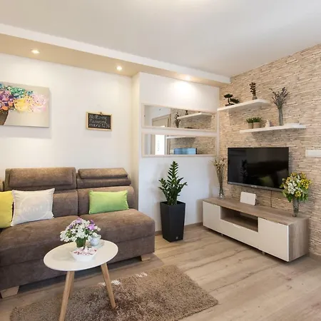 Holiday * بونات