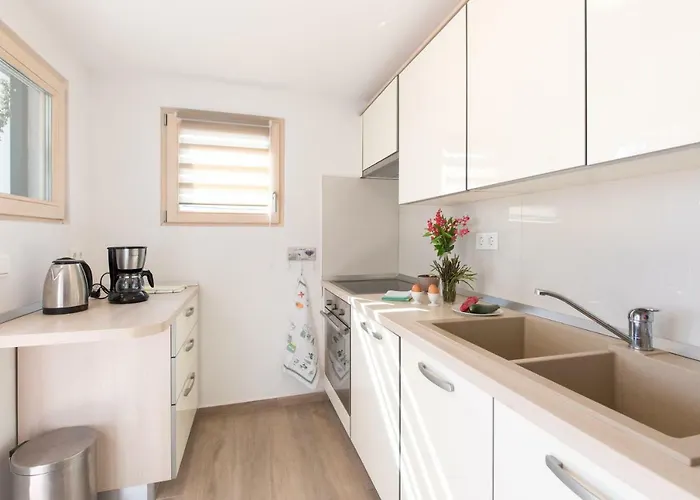 Holiday بيت للعطل *